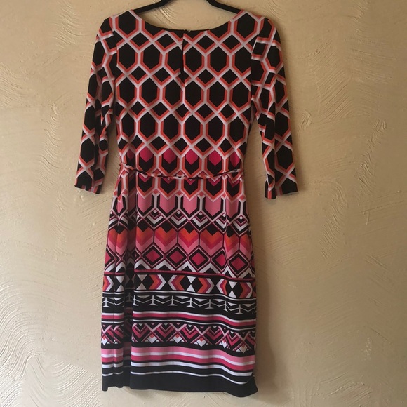 Geometric Print Shift Dress 3/4 Sleeve Small Lined - Picture 2 of 8